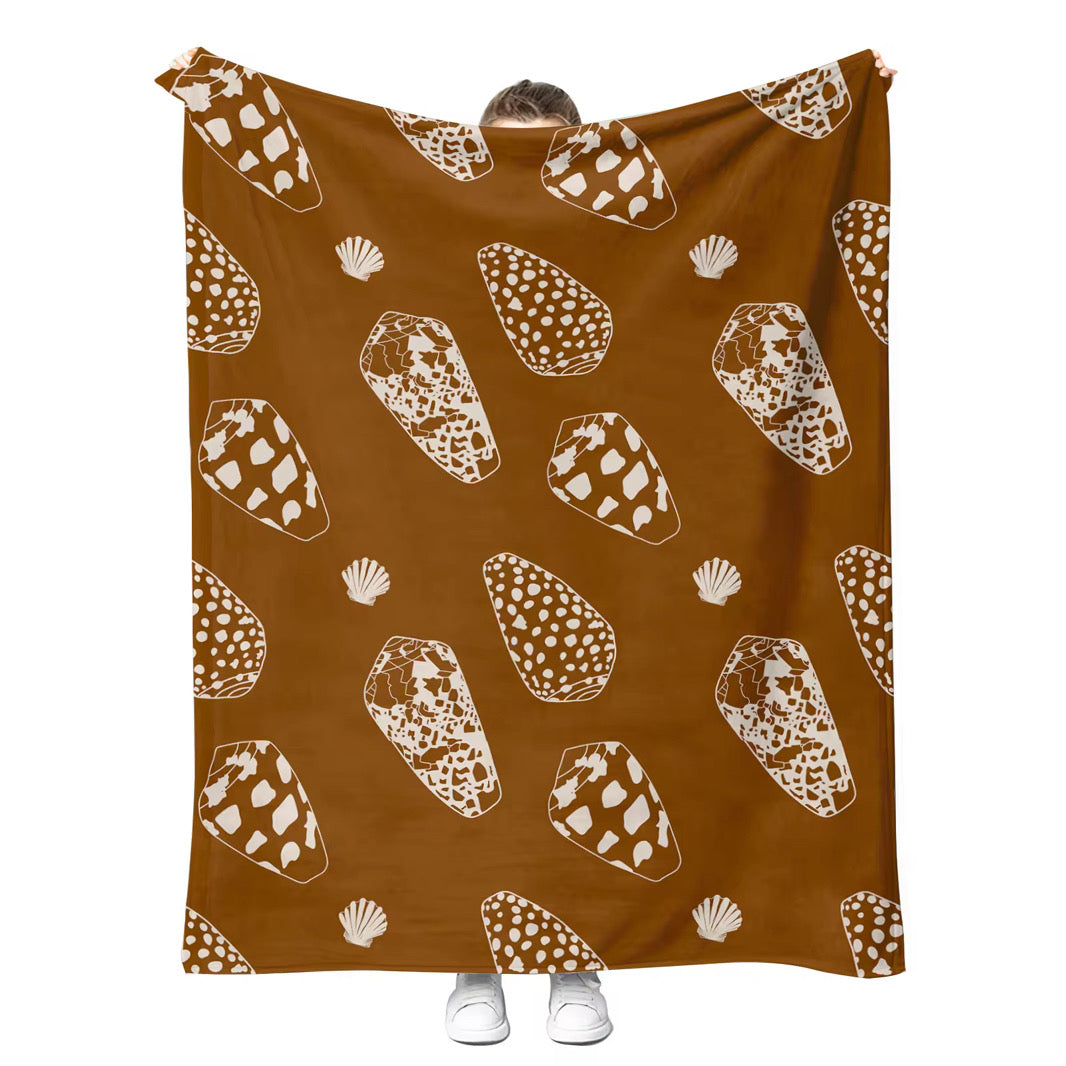 Aloha ‘Āina Shells Blanket